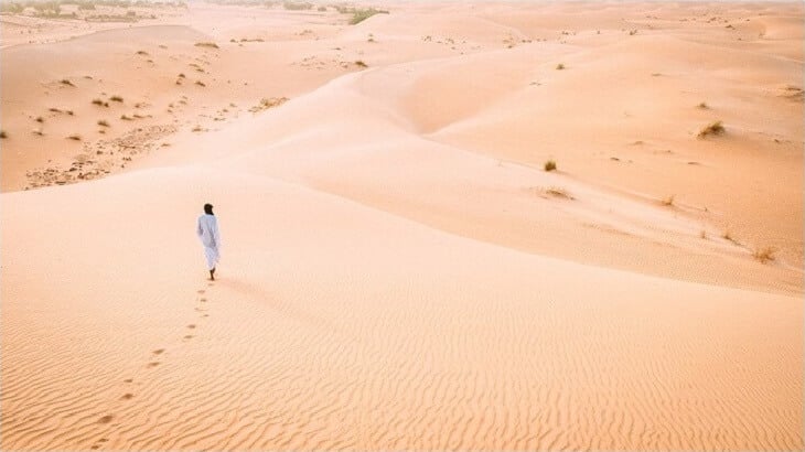 تفسير رؤية حلم المشي في الصحراء