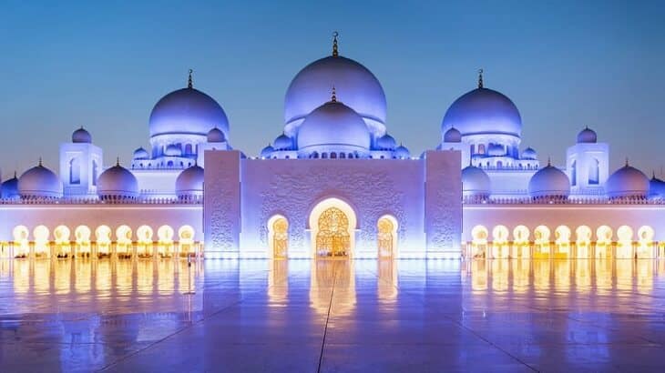 أجمل 9 أماكن سياحية في أبوظبي