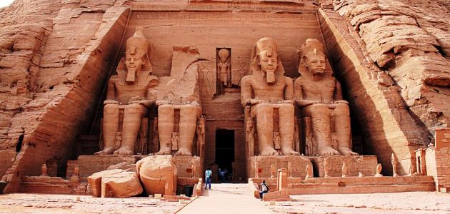 بحث كامل عن اثار مصر الفرعونية القديمة