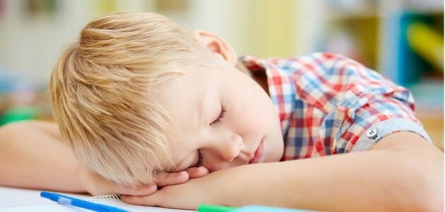 حل مشكلة المشي أثناء النوم عند الأطفال