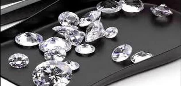 تفسير رؤية فصوص الماس في المنام