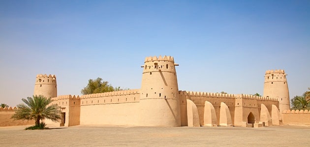 أجمل رحلات الرياض إلى حافة العالم التراثية
