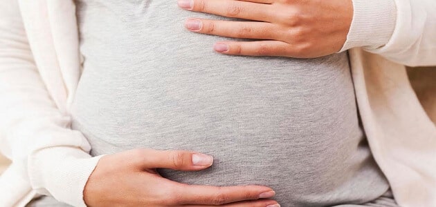 أسباب تحجر البطن في الشهر التاسع وقلة حركة الجنين