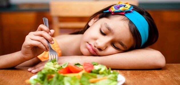 علاج التخمة بعد الأكل للأطفال