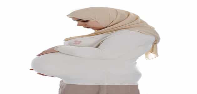 حكم إفطار الحامل في رمضان وكفارته