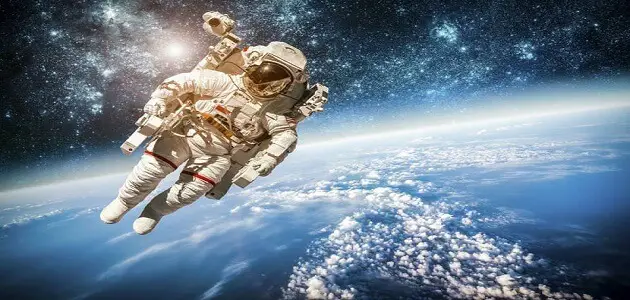 لماذا يرتدي رواد الفضاء ملابس خاصة في رحلاتهم إلى الفضاء
