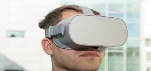 ما هي نظارات الواقع الإفتراضي وإستخدامها ؟