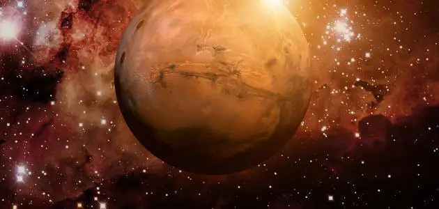 معلومات عامة عن قمران كوكب المريخ