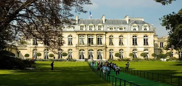 معلومات عن قصر الرئيس الفرنسي
