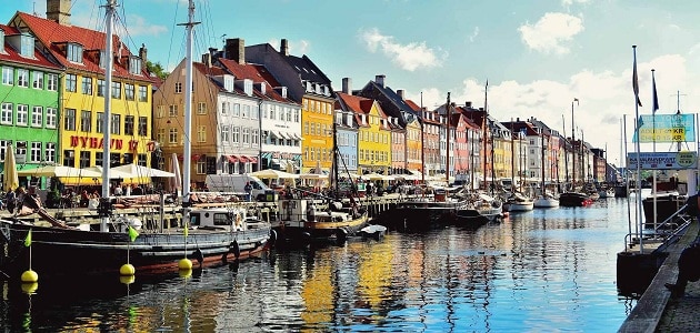ما هي عاصمة الدنمارك وعملتها ؟