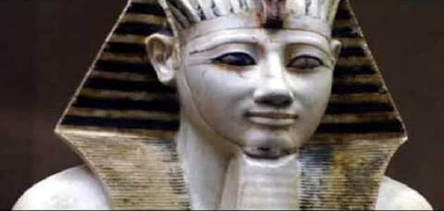 بحث عن الملك احمس في مصر القديمة