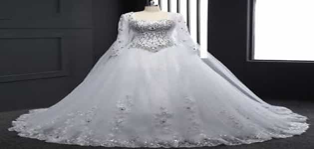 تفسير حلم لبس فستان جميل للعزباء والمتزوجة