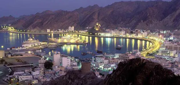 كلمات وعبارات عن العيد الوطني في عمان