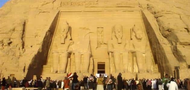 بحث عن أنواع السياحة وكيفية الاستفادة منها في التنمية الاقتصادية في مصر