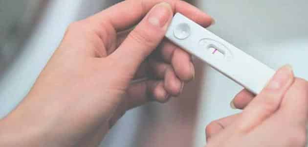 هل الإفرازات البيضاء قبل الدورة من علامات الحمل؟