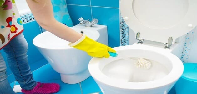 تفسير رؤية تنظيف المرحاض في المنام للعزباء