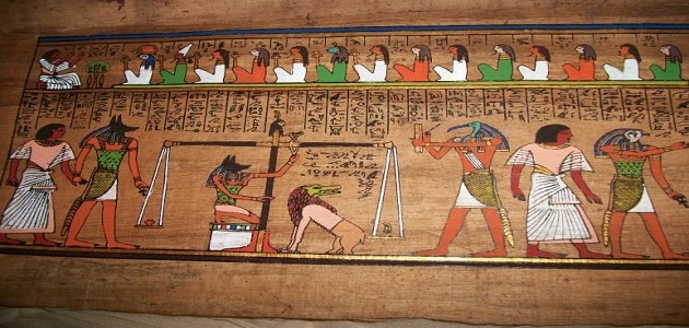 عرفت الكتابة الهيروغليفية في الحضارة المصرية؟
