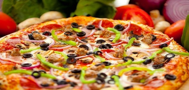 ما هي مكونات بيتزا مارجريتا ؟
