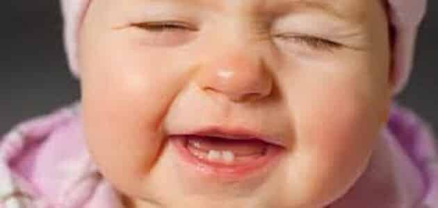 متى يبدأ نمو الأسنان عند الأطفال الصغار
