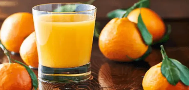 فوائد عصير البرتقال على الريق للبشرة