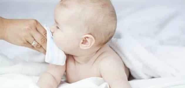 ما هي أعراض البرد عند الرضع وكيفية علاجه؟