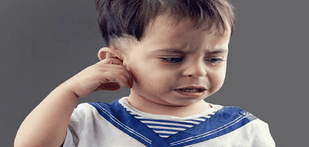 هل غسيل الأذن مضر للأطفال