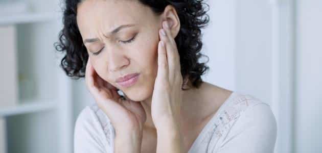 التهاب الأذن الوسطى والدوخة .. الأسباب والعلاج