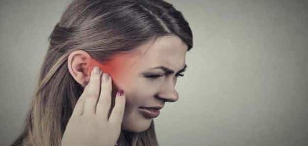 علاج التهاب الأذن عند الكبار بالأعشاب في المنزل