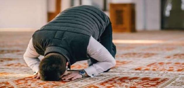 عدم القدرة على اتمام الصلاة في المنام