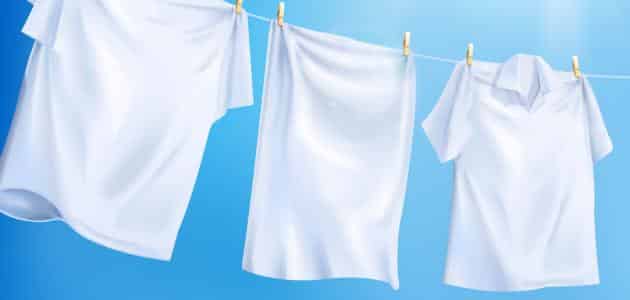طرق إزالة البقع من الملابس البيضاء