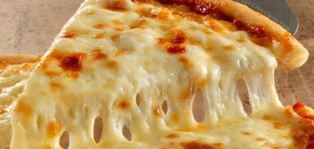 طريقة عمل البيتزا بالجبنة