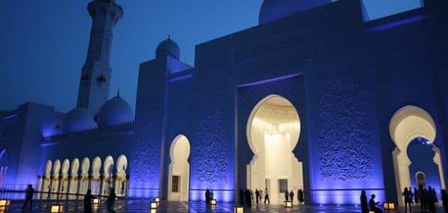 تعبير عن أهمية بناء المساجد وعمارتها في الإسلام