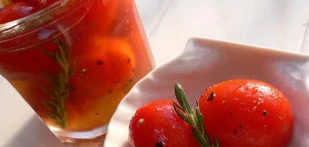 طريقة عمل الطماطم المخللة