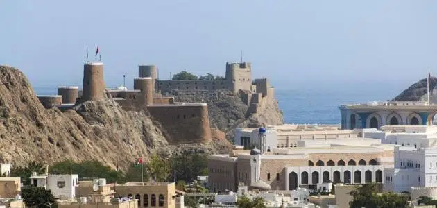كم تبلغ مساحة سلطنة عمان